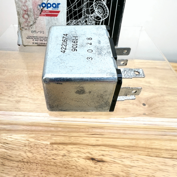 NOS Radiator Fan Relay 1987 Chrysler Dodge Plymouth Mopar 2.6L Cooling 4221674 - Image 5