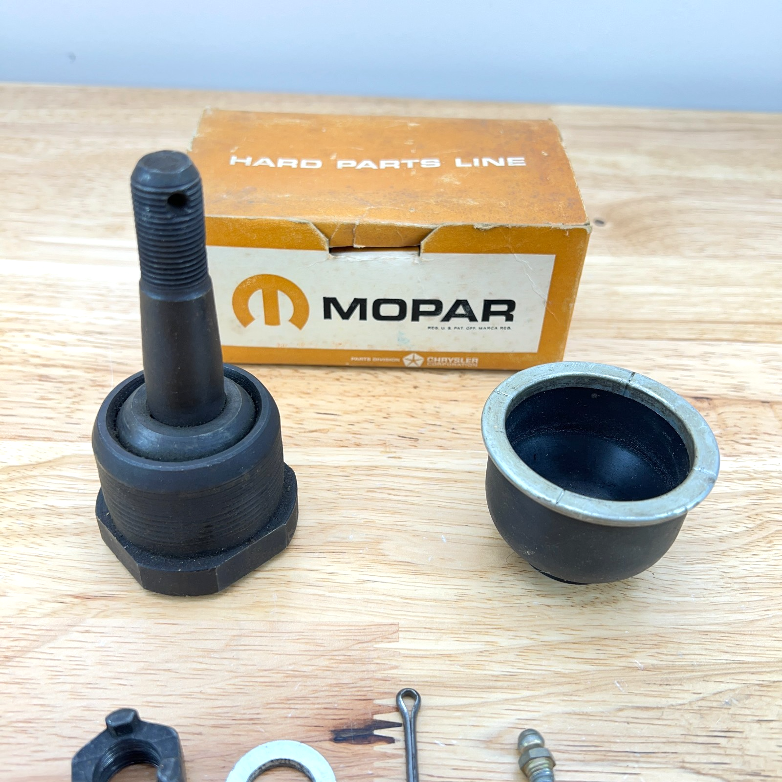 NOS Upper Ball Joint 1960-1973 Imperial Crown LeBaron Mopar OEM 2808394 2298536 - Image 7