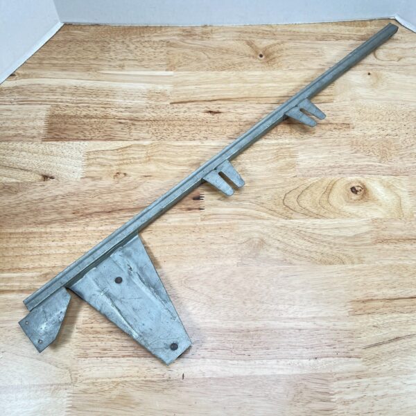 Window Channel 1948-1949 Buick Roadmaster Super Oldsmobile CONVERTIBLE Front RH