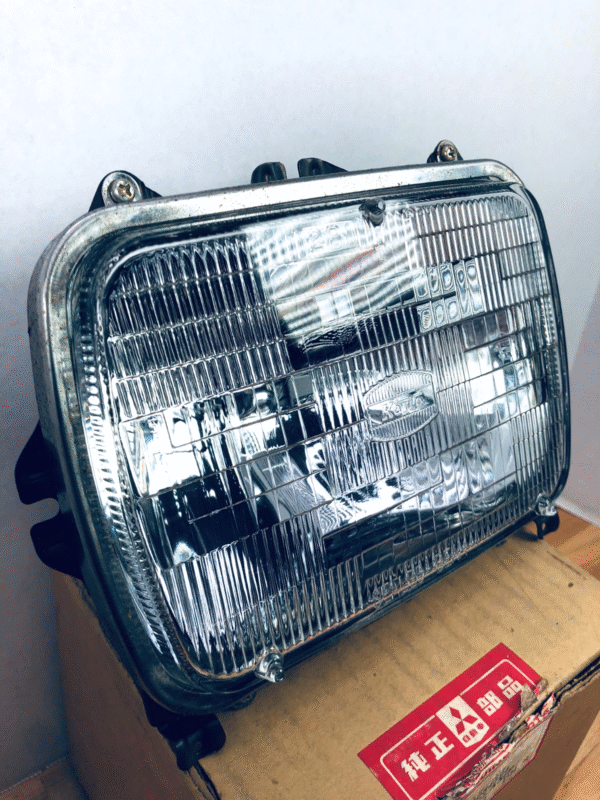 Headlight Assembly 1979-86 Dodge Colt 79-82 Plymouth Champ 79-80 Arrow MB084594 - Image 3