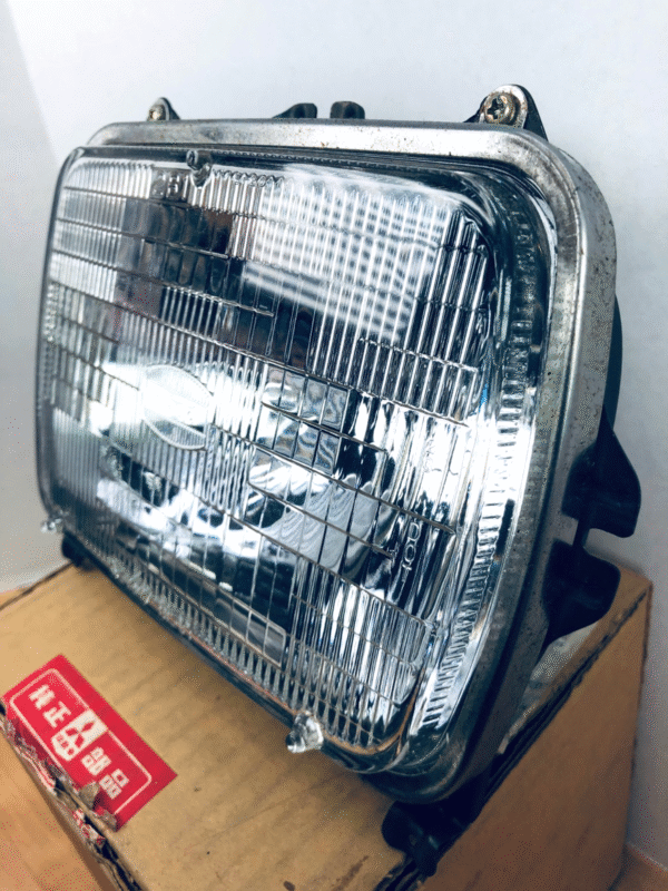 Headlight Assembly 1979-86 Dodge Colt 79-82 Plymouth Champ 79-80 Arrow MB084594 - Image 4