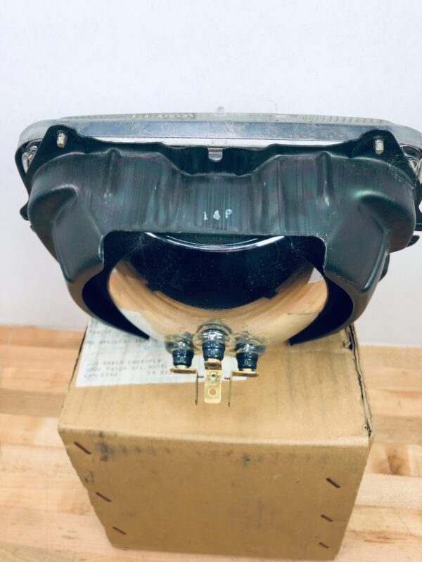 Headlight Assembly 1979-86 Dodge Colt 79-82 Plymouth Champ 79-80 Arrow MB084594 - Image 6