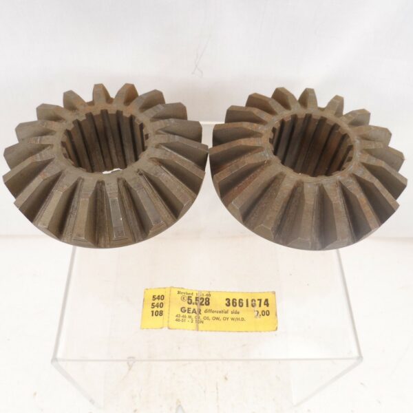 NOS Differential Side Gears 1942-46 Chevy Truck M OR OS 1946-1951 2 Ton 3661874