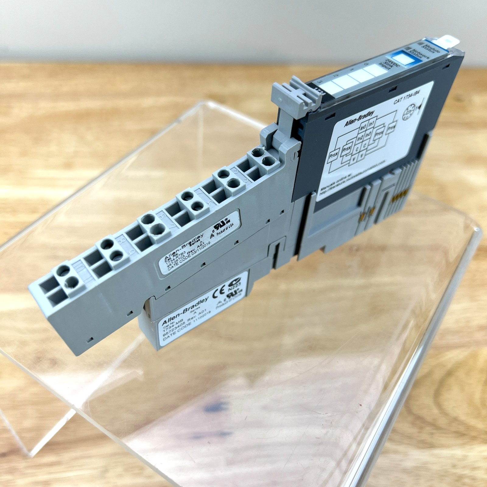 Allen-Bradley Point I/O Digital Sinking Input Module & Terminal Block 1734-IB4 - Image 4