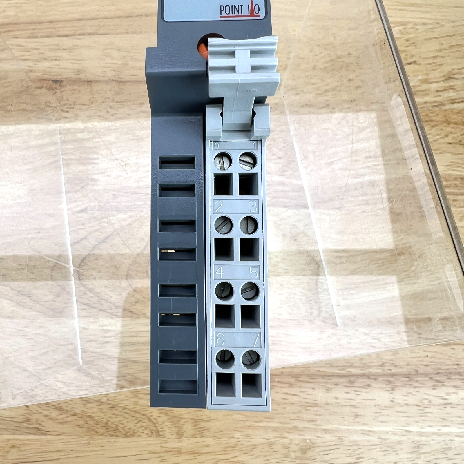 Allen-Bradley Point I/O Field Potential Distributor Module  1734-FPD Series B - Image 11