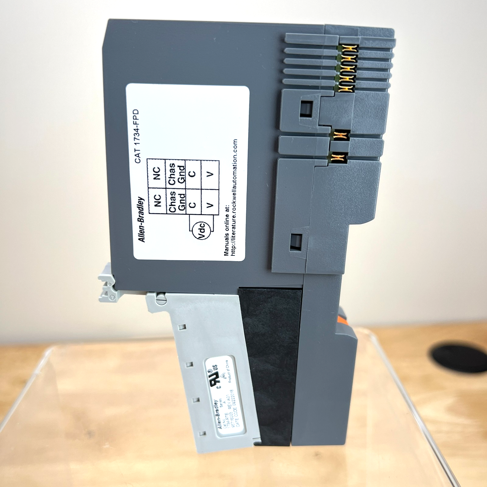 Allen-Bradley Point I/O Field Potential Distributor Module  1734-FPD Series B - Image 4