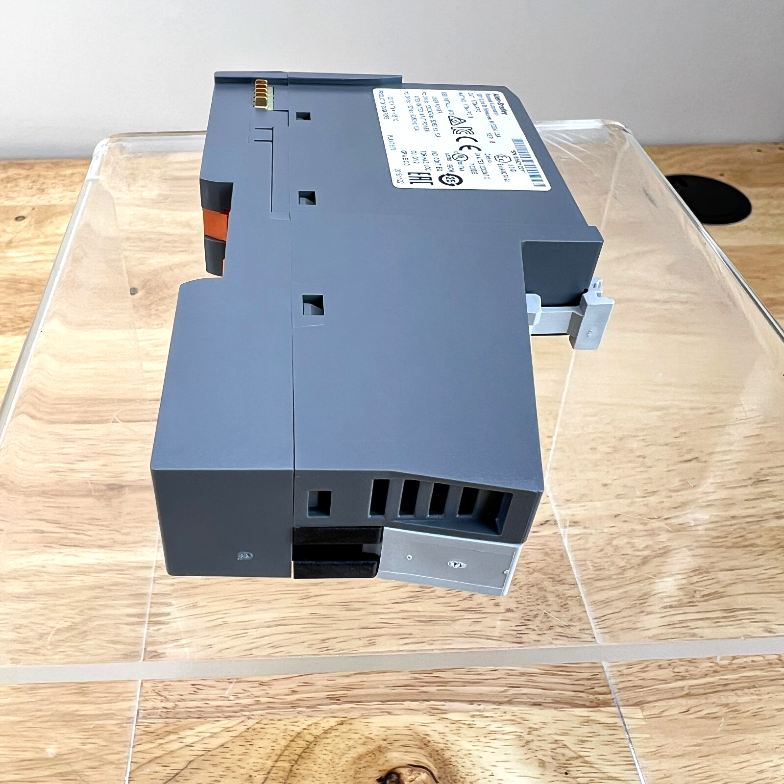 Allen-Bradley Point I/O Field Potential Distributor Module  1734-FPD Series B - Image 8