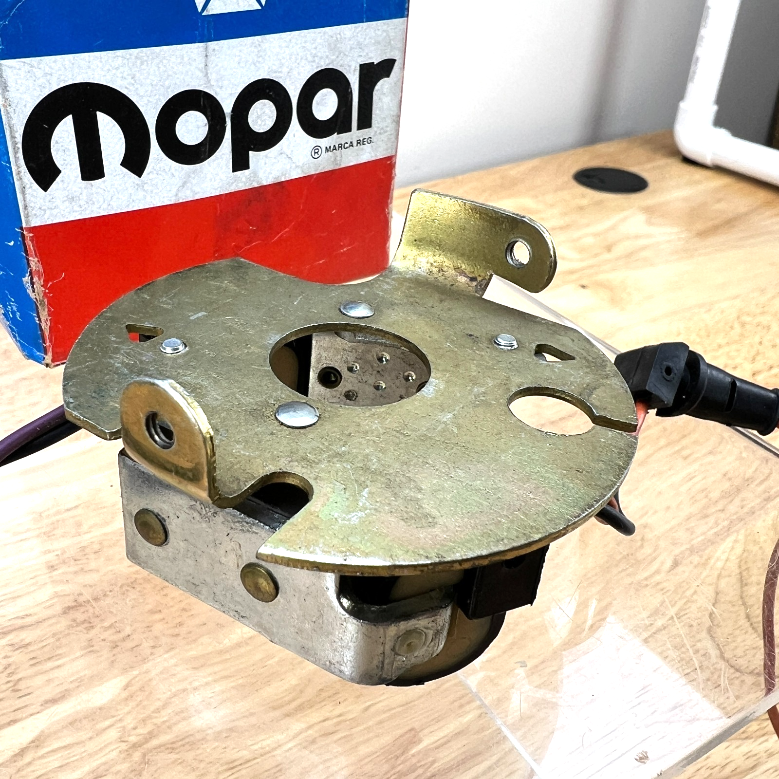 Distributor Dual Pickup Coil 1977 Mopar 400 440 V8 B & C Body Police NOS 3874672 - Image 10