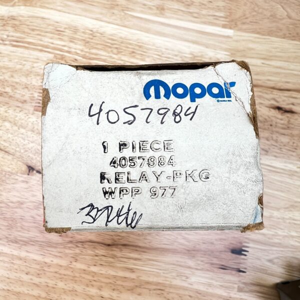 NOS Heated Rear Window Relay 1984-89 Dodge Truck D150-D350 Van W150-W350 4057984 - Image 11