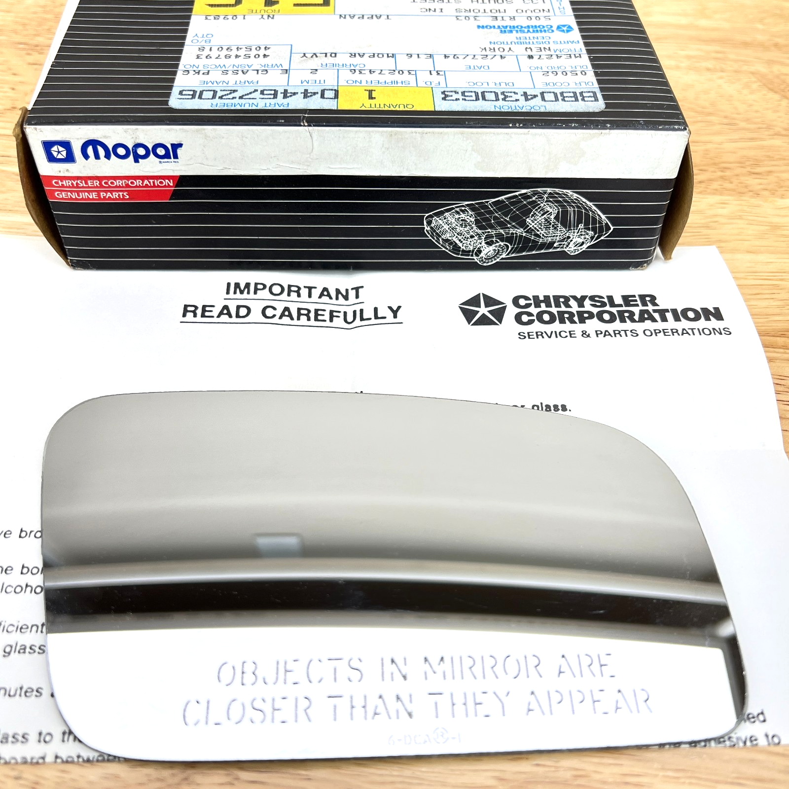 NOS Right Side View Mirror Glass 1991-1993 Chrysler Imperial New Yorker 4467206