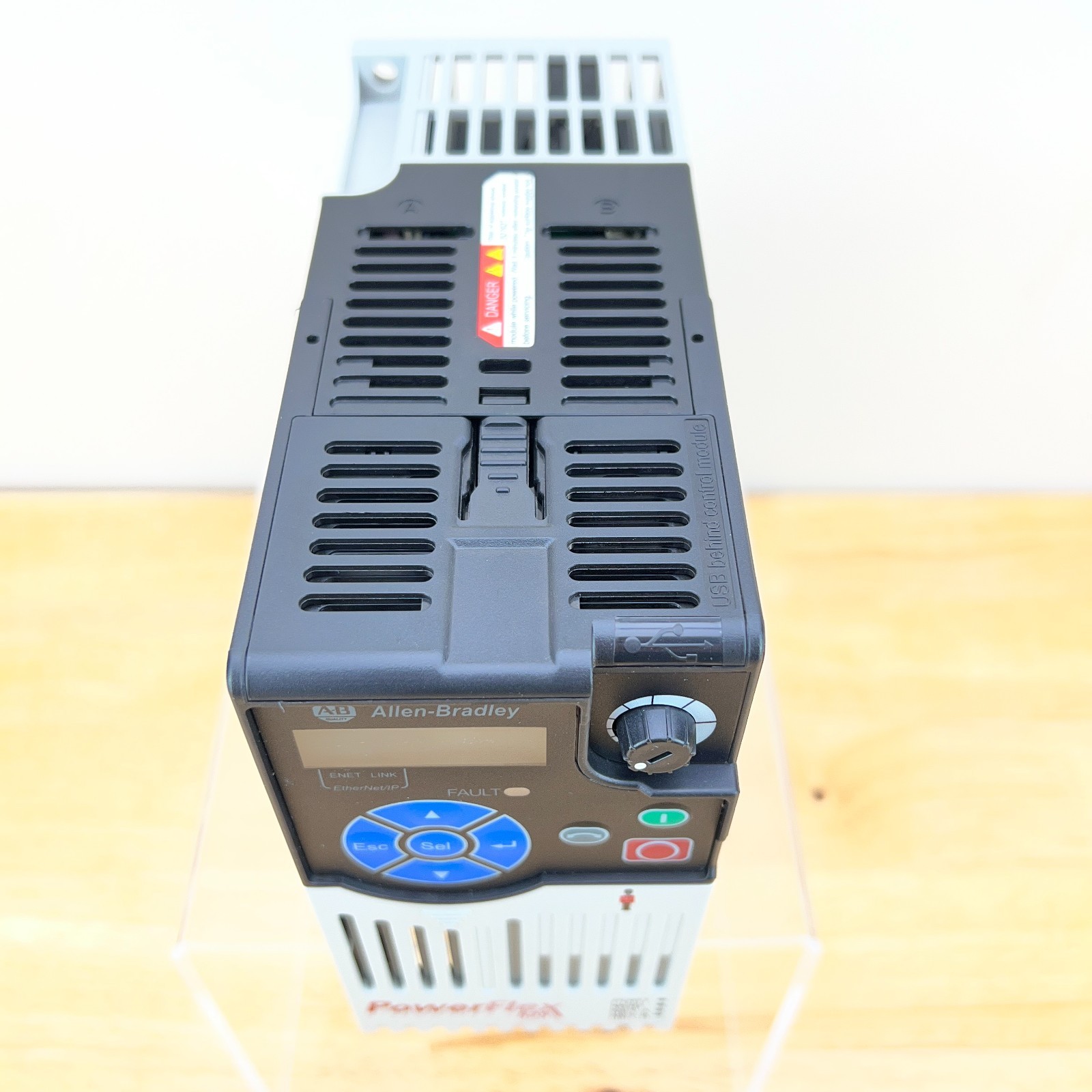 Allen-Bradley PowerFlex 525 VFD AC Drive 1.0HP 0.75kW 3 Phase 460V 25B-D2P3N104 - Image 2