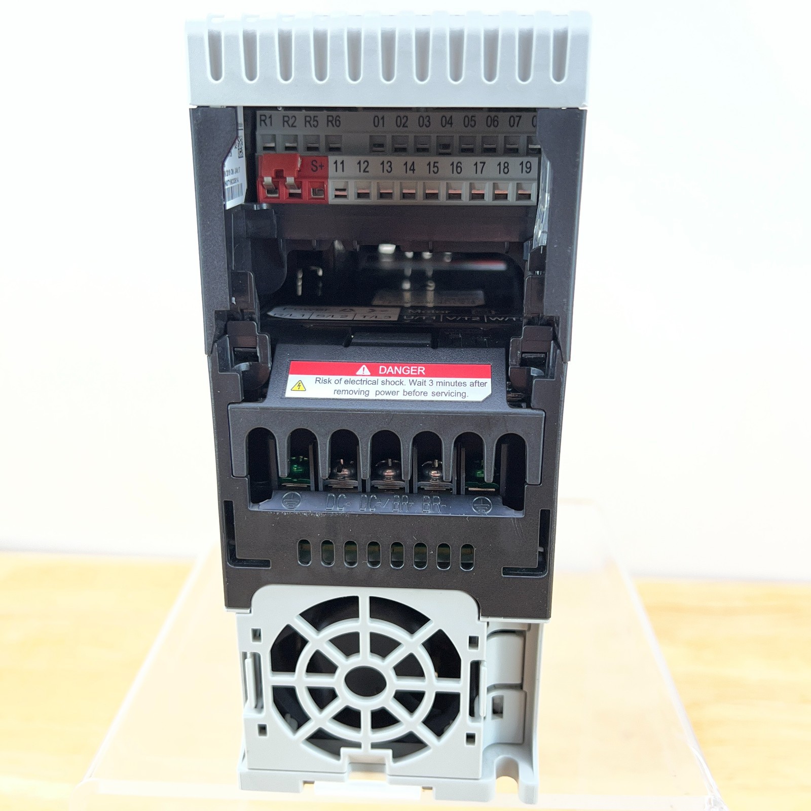 Allen-Bradley PowerFlex 525 VFD AC Drive 1.0HP 0.75kW 3 Phase 460V 25B-D2P3N104 - Image 7