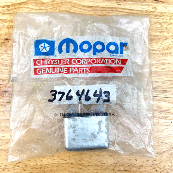 NOS Horn Relay 1974-1976 Newport New Yorker T&C Monaco Fury C-Body Mopar 3764643 - Image 11