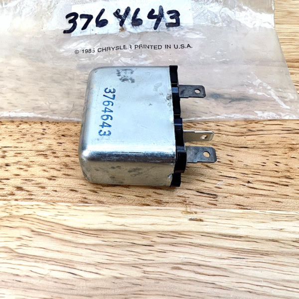 NOS Horn Relay 1974-1976 Newport New Yorker T&C Monaco Fury C-Body Mopar 3764643 - Image 4