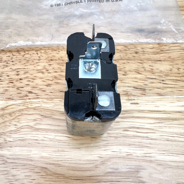 NOS Horn Relay 1974-1976 Newport New Yorker T&C Monaco Fury C-Body Mopar 3764643 - Image 9