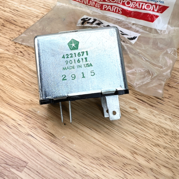 NOS Illuminated Entry Light Relay 1985-89 Chrysler Dodge Plymouth Mopar 4221671 - Image 3