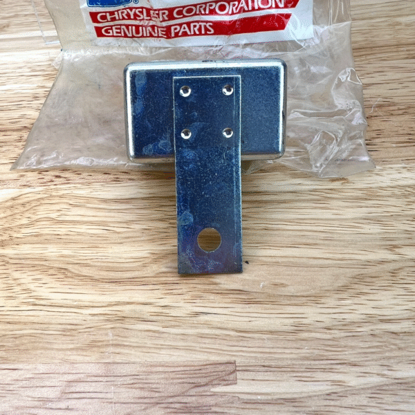 NOS Illuminated Entry Light Relay 1985-89 Chrysler Dodge Plymouth Mopar 4221671 - Image 5