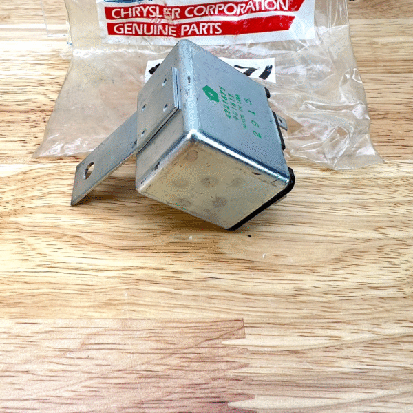 NOS Illuminated Entry Light Relay 1985-89 Chrysler Dodge Plymouth Mopar 4221671 - Image 6