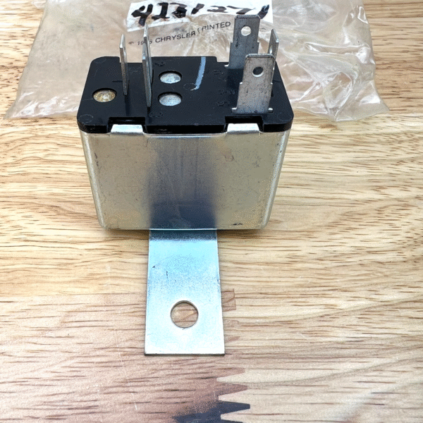 NOS Illuminated Entry Light Relay 1985-89 Chrysler Dodge Plymouth Mopar 4221671 - Image 7