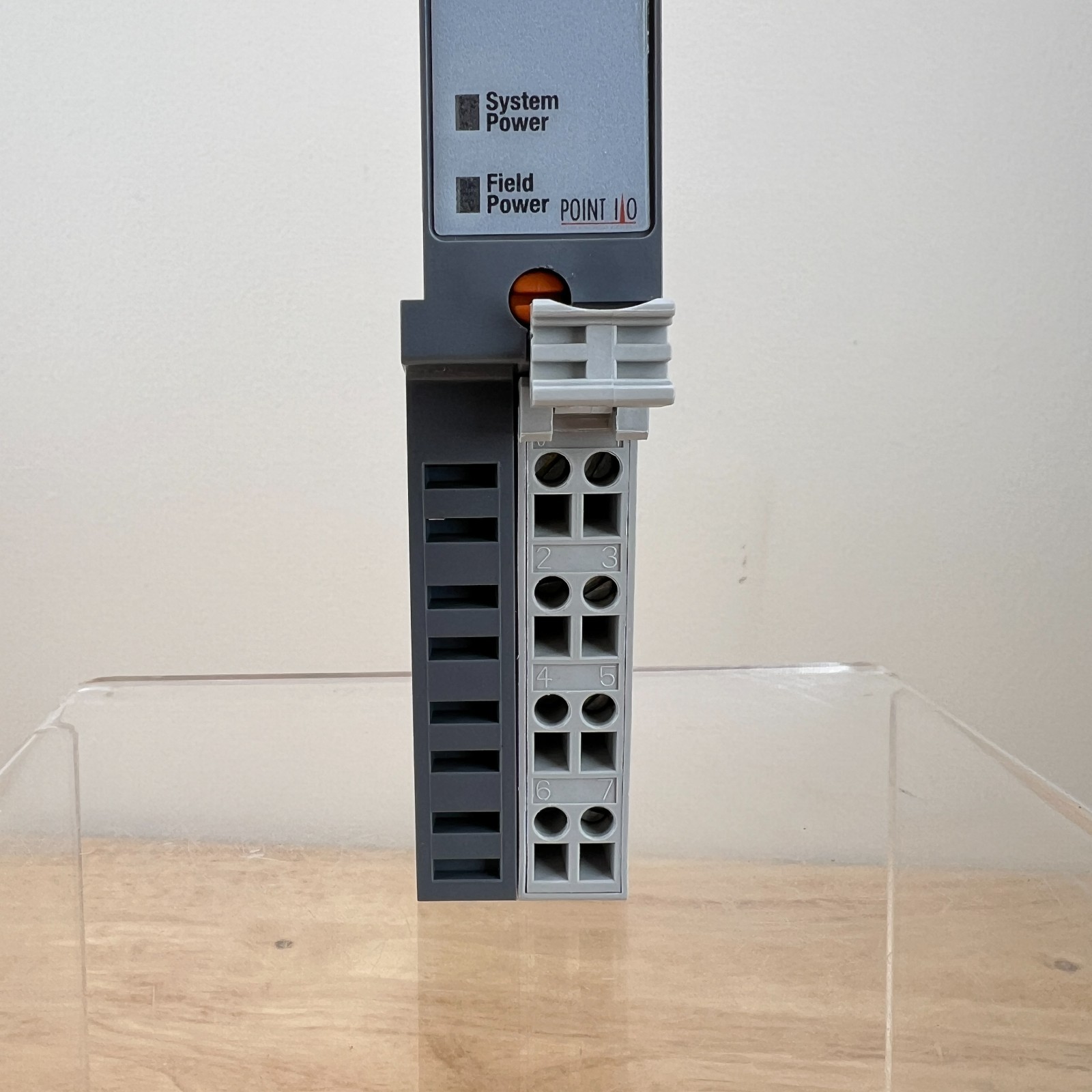 Allen-Bradley Point I/O Extension Power Module 120V/240V Input 1734-EPAC - Image 4