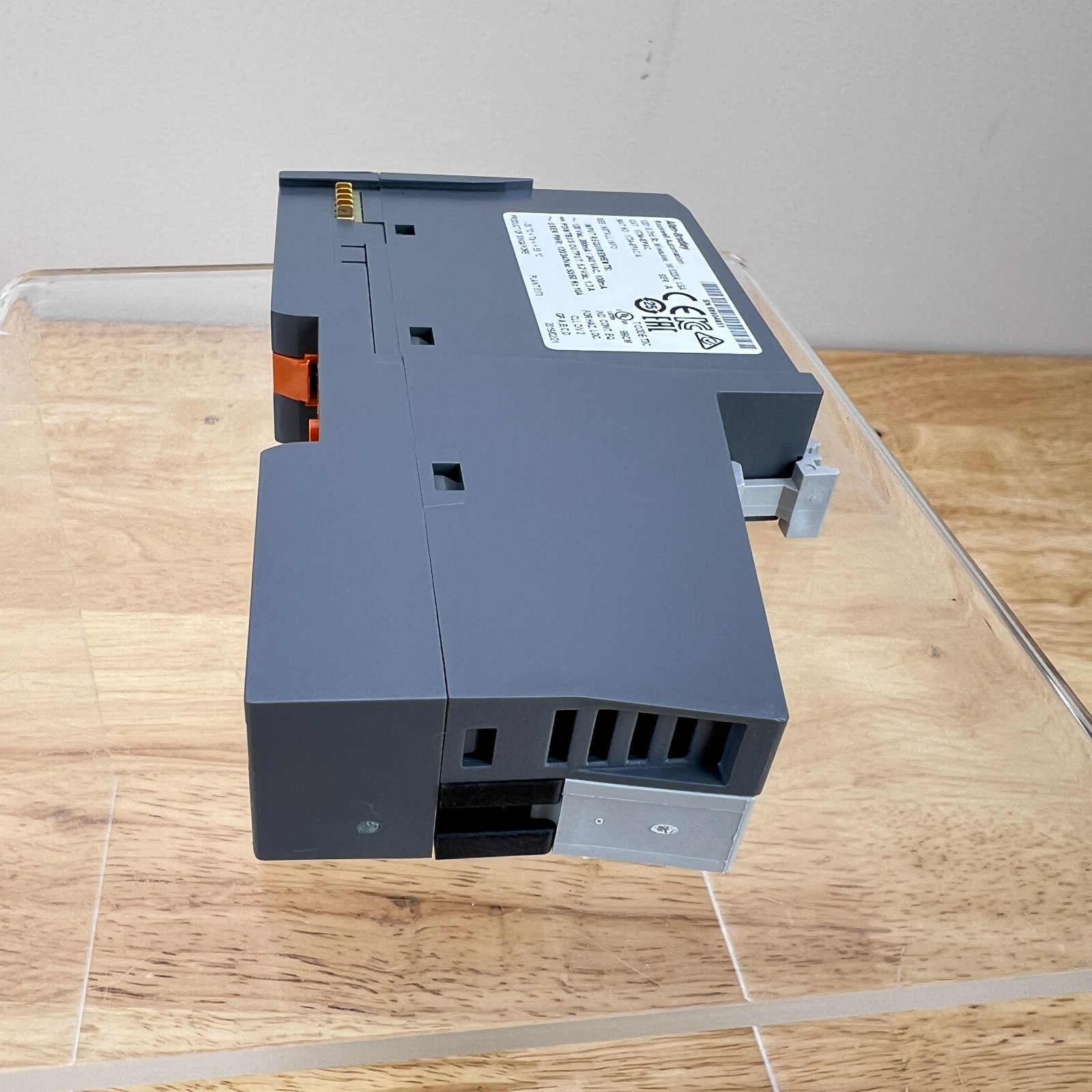 Allen-Bradley Point I/O Extension Power Module 120V/240V Input 1734-EPAC - Image 8