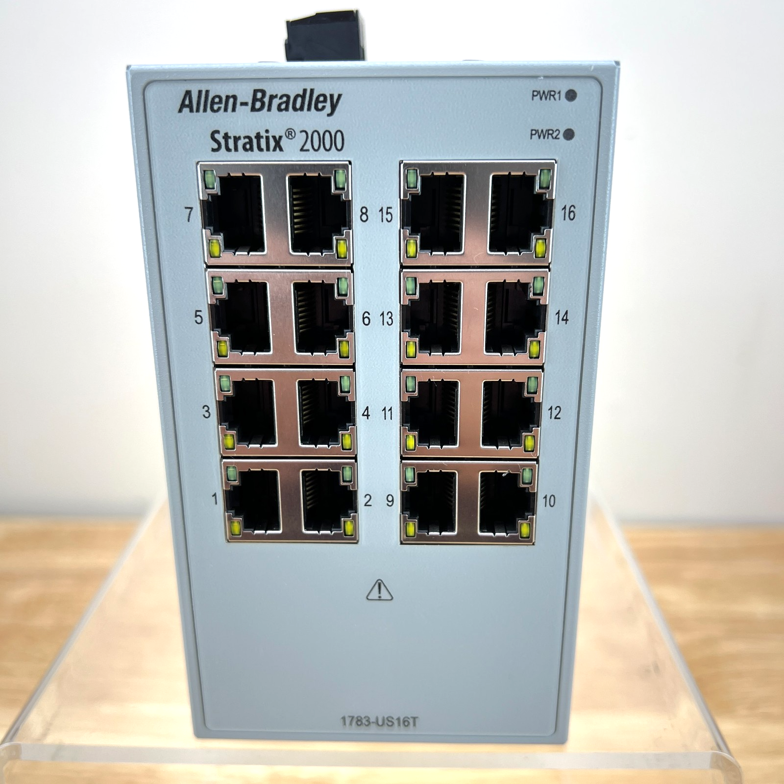 Allen-Bradley Statix 2000 Ethernet Unmanaged Network Switch 16 Port 1783-US16T