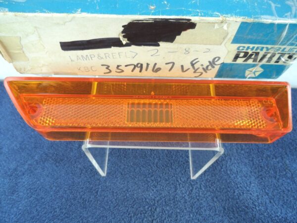 Front Side Marker Light Lens 1972-1973 Chrysler New Yorker Brougham NOS 3579167 - Image 3